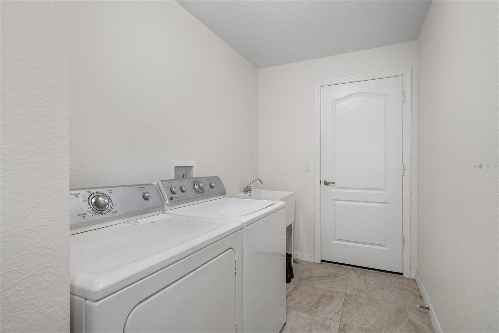 Image 15 of 21 For 11310 Limpkin Road