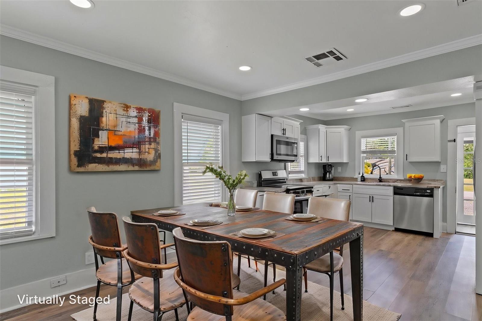 Image 18 of 50 For 7252 Coventry Court