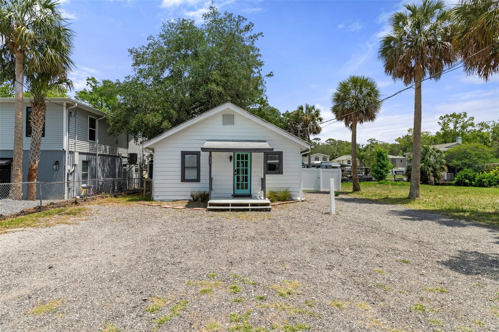 Image 4 of 50 For 7252 Coventry Court