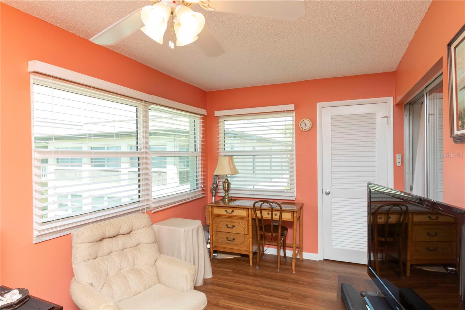 Image 17 of 27 For 4726 Marine Parkway 201