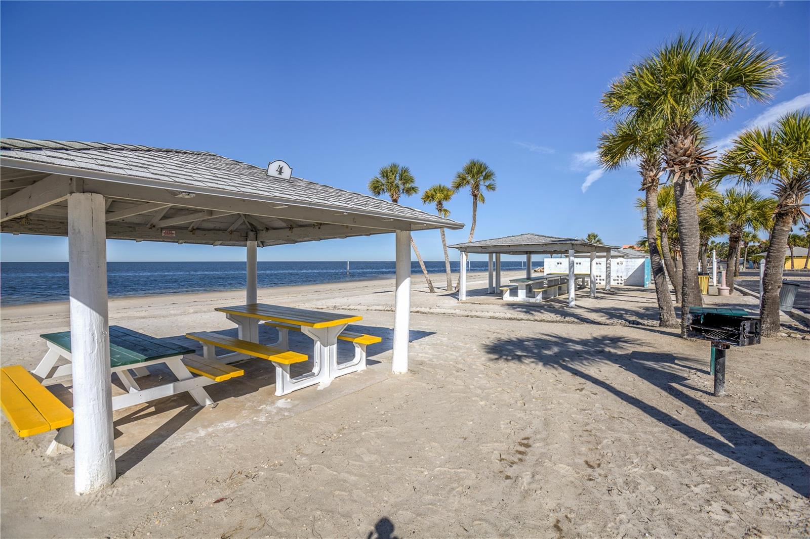 Image 22 of 27 For 4726 Marine Parkway 201