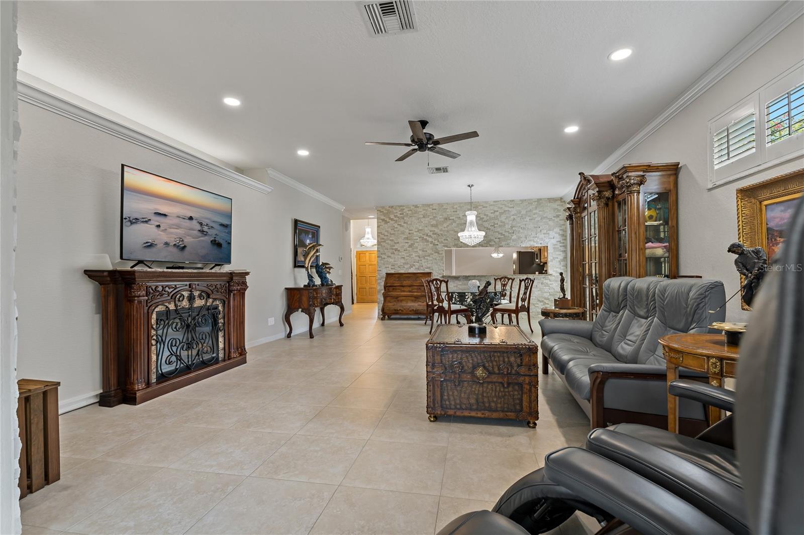 Image 9 of 48 For 1260 Dartford Drive