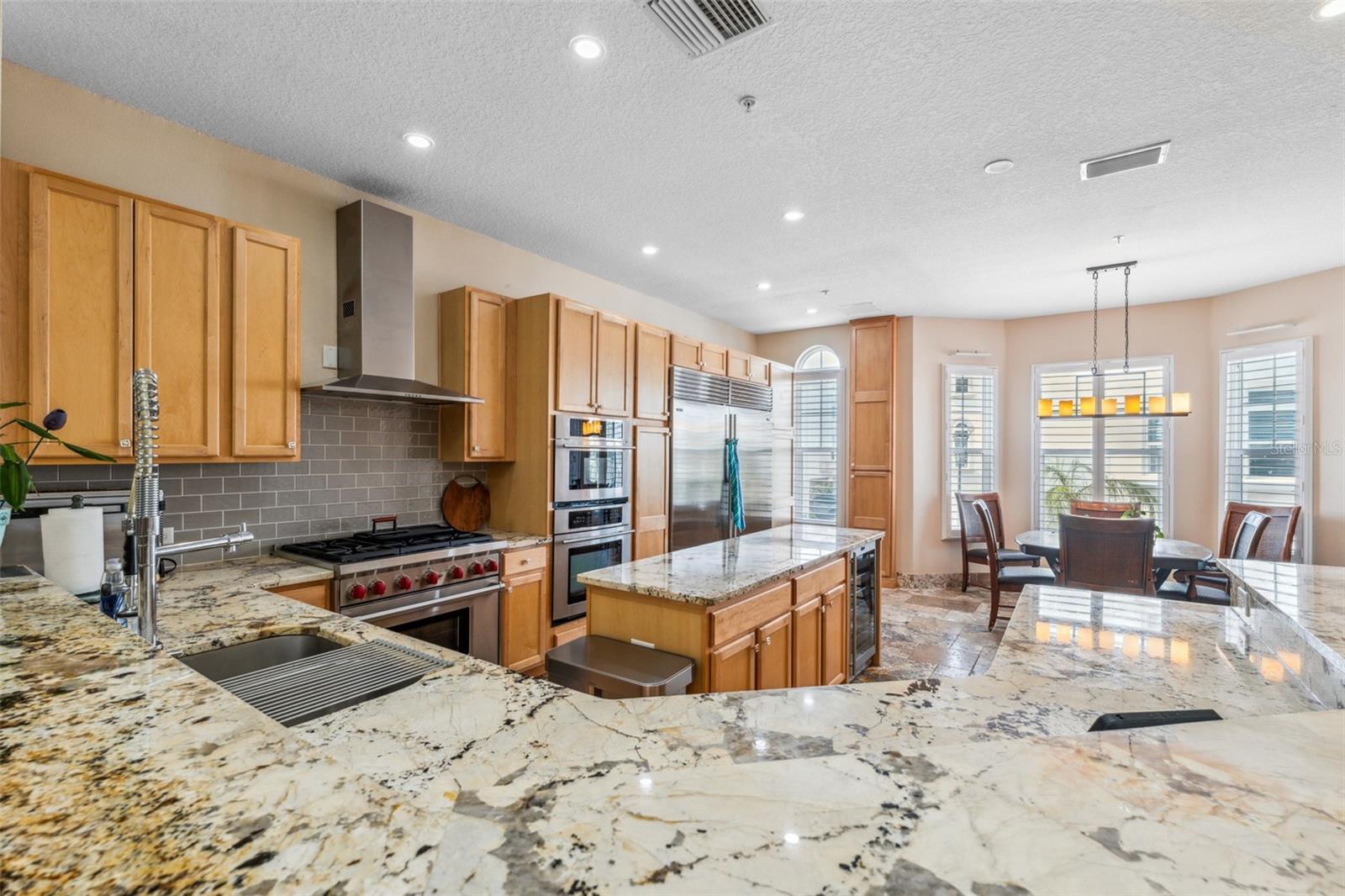 Image 14 of 66 For 1340 Bayshore Boulevard 411