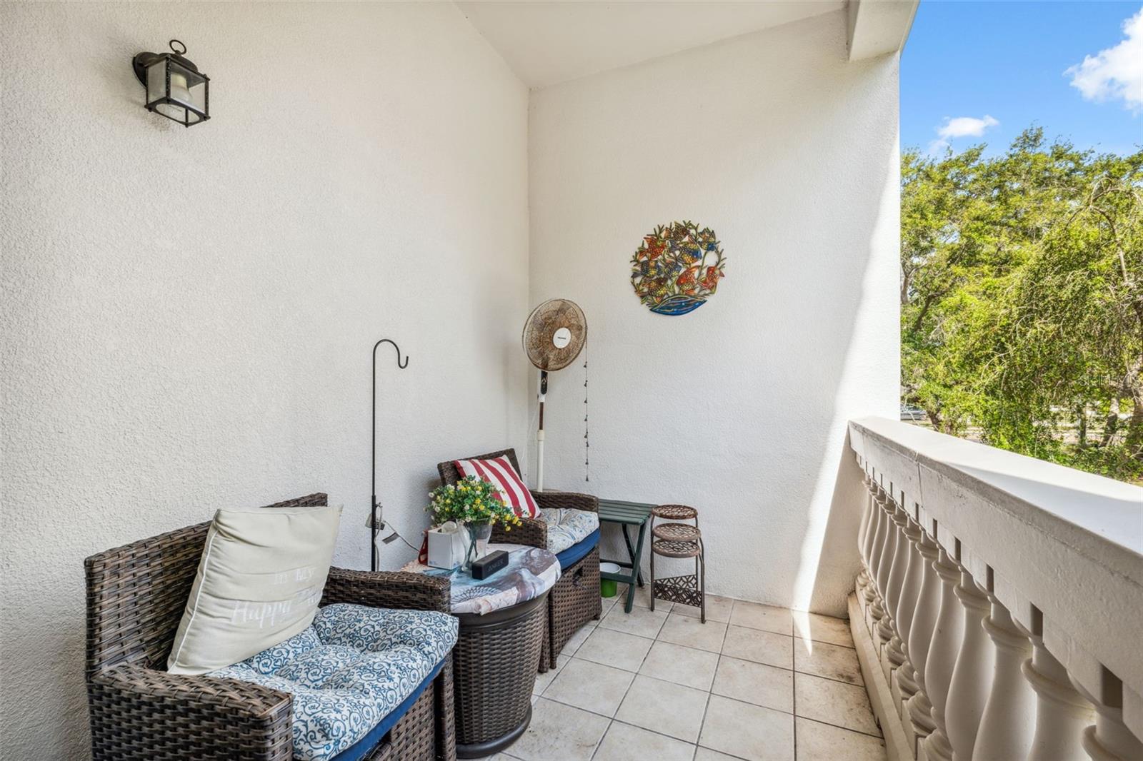 Image 22 of 66 For 1340 Bayshore Boulevard 411