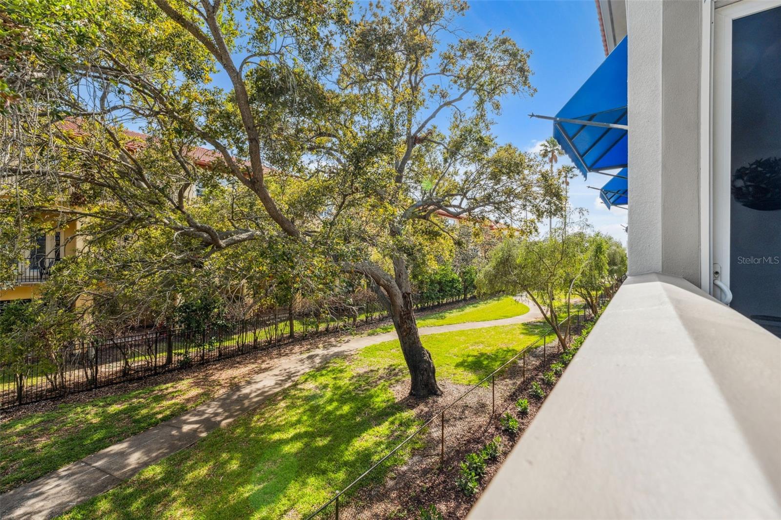 Image 23 of 66 For 1340 Bayshore Boulevard 411
