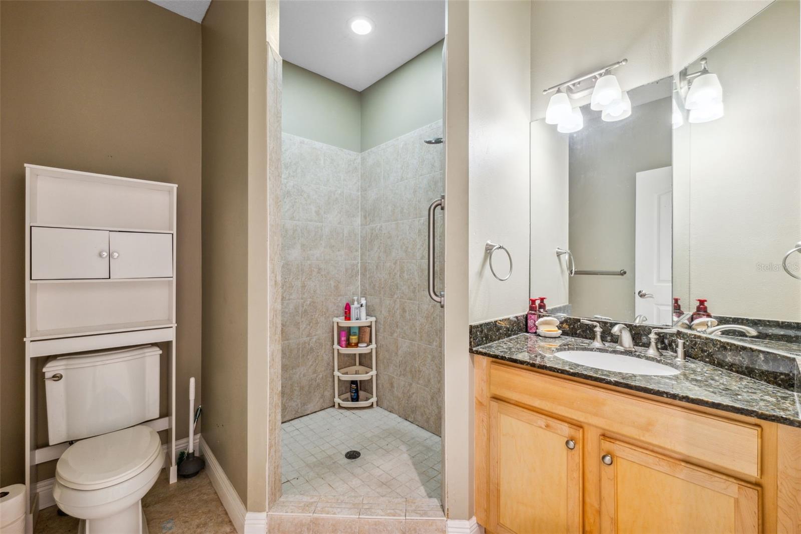 Image 35 of 66 For 1340 Bayshore Boulevard 411