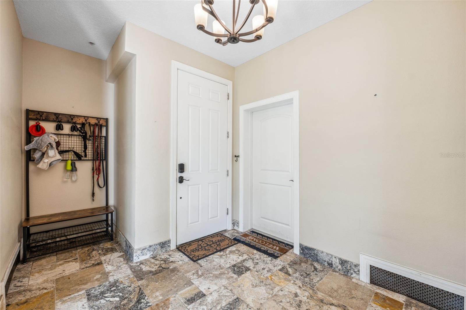 Image 6 of 66 For 1340 Bayshore Boulevard 411