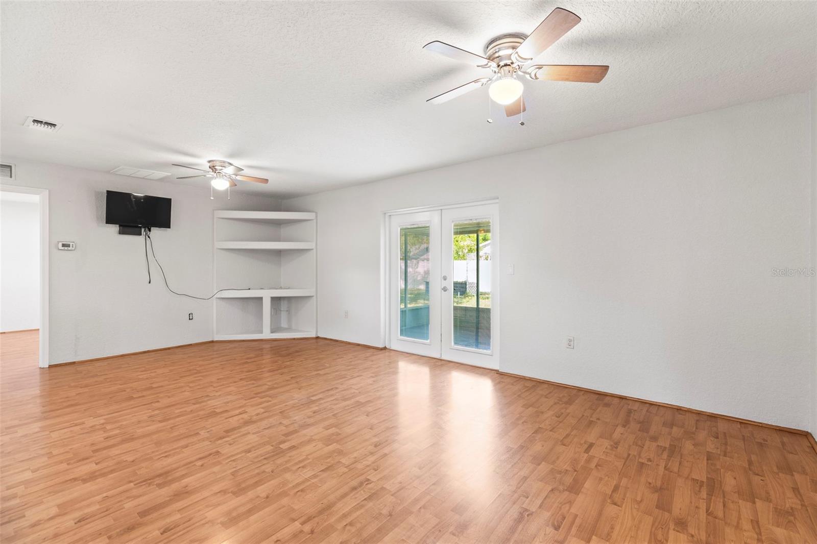 Image 11 of 40 For 12065 Shadow Ridge Boulevard