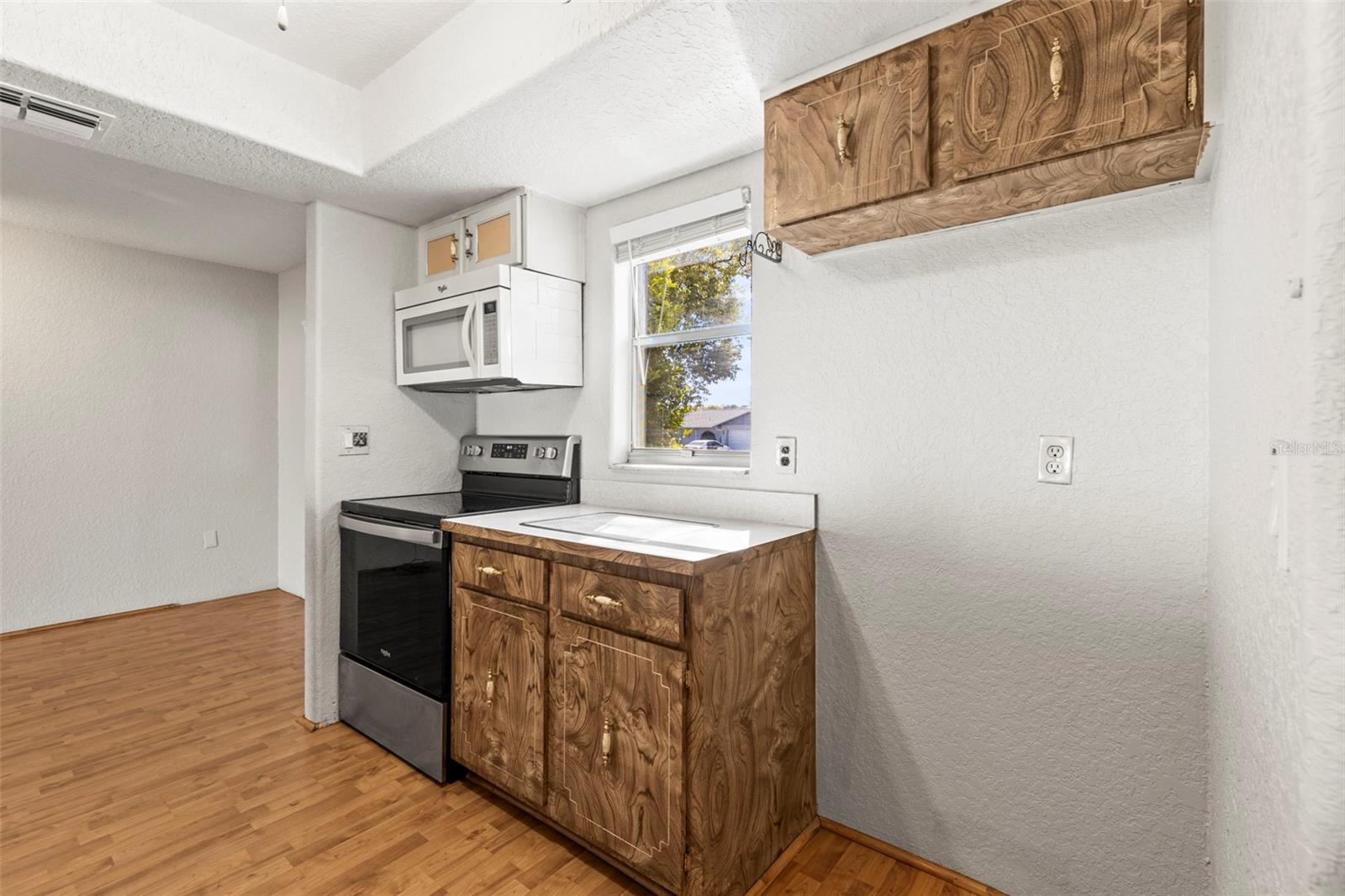 Image 16 of 40 For 12065 Shadow Ridge Boulevard