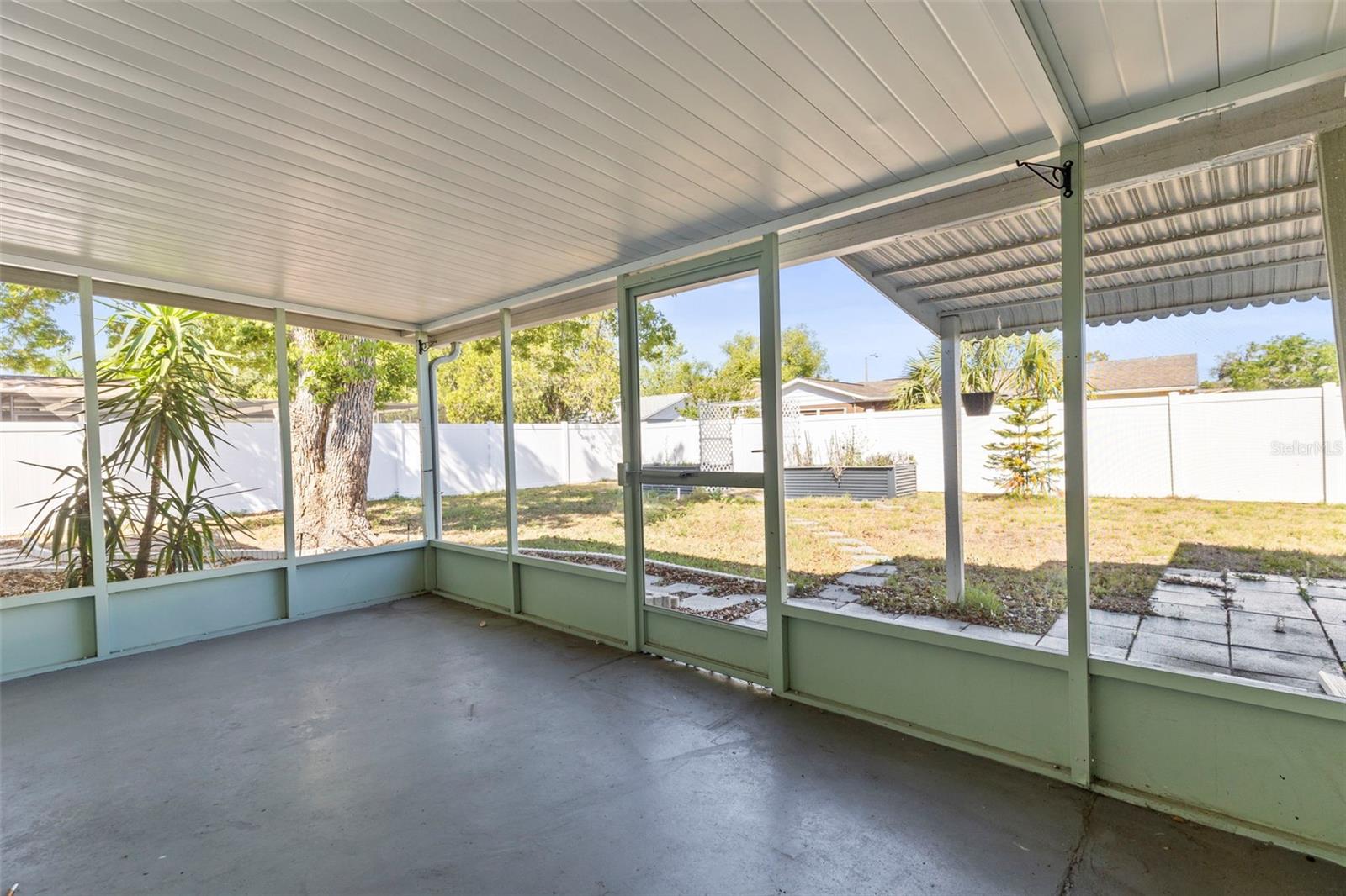 Image 29 of 40 For 12065 Shadow Ridge Boulevard