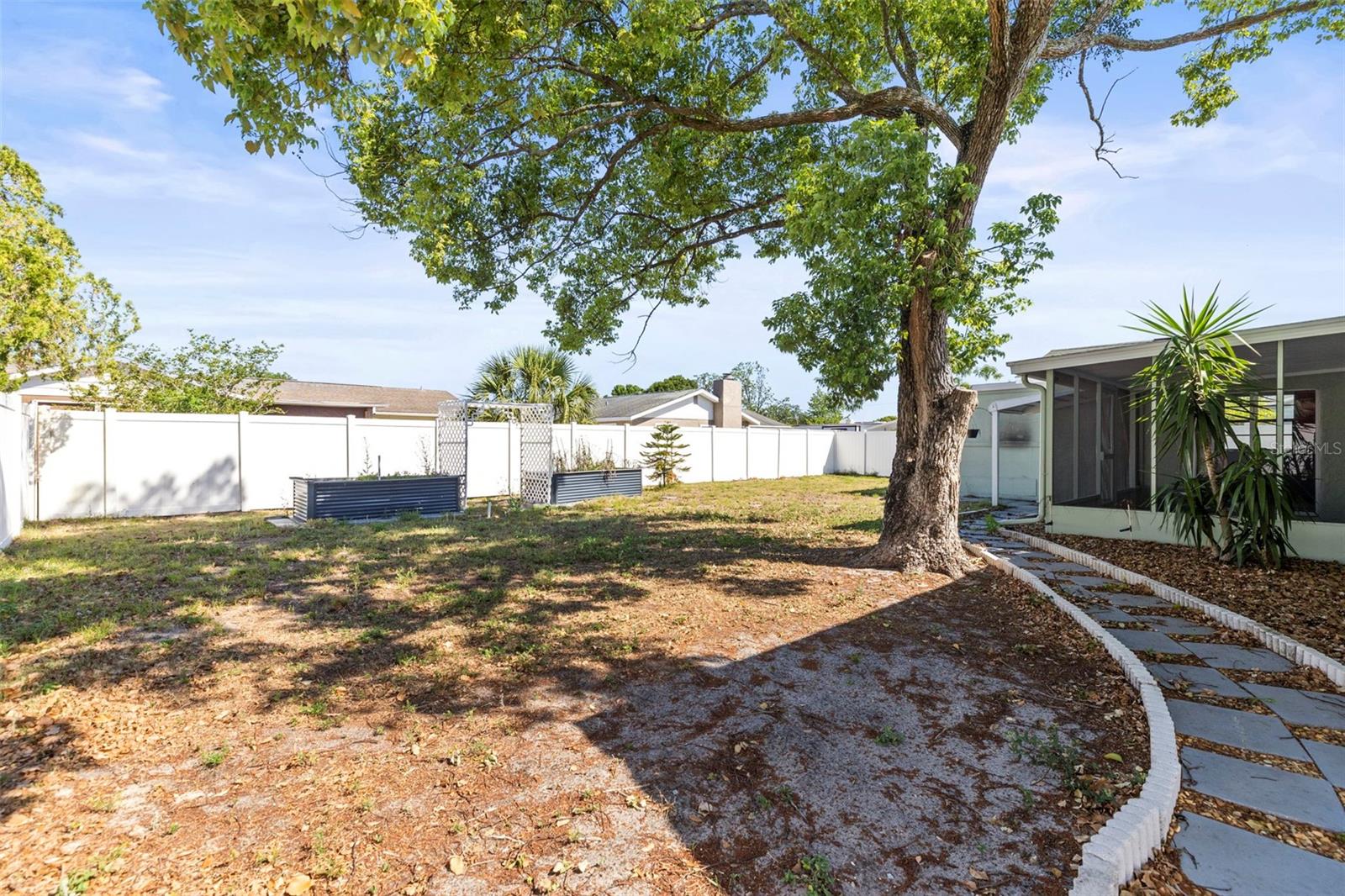 Image 32 of 40 For 12065 Shadow Ridge Boulevard