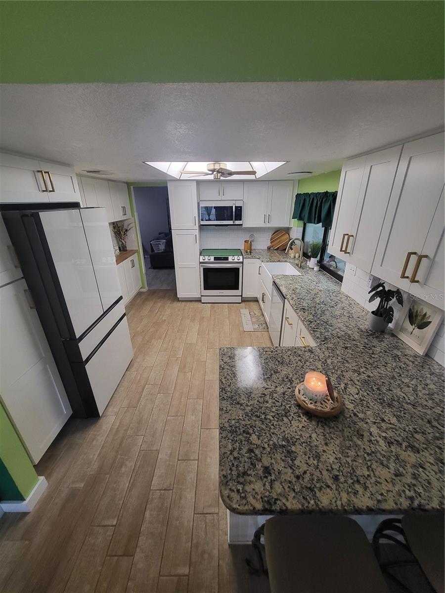 Image 16 of 48 For 13111 Sheridan Drive