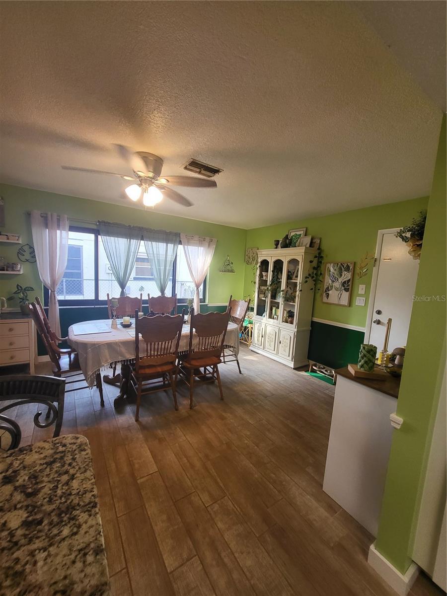 Image 22 of 48 For 13111 Sheridan Drive