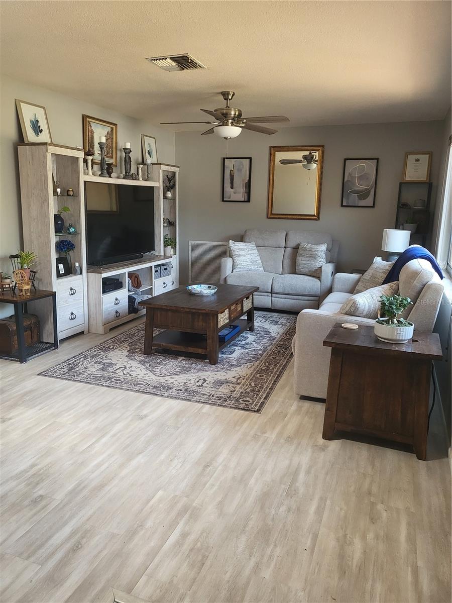 Image 8 of 48 For 13111 Sheridan Drive