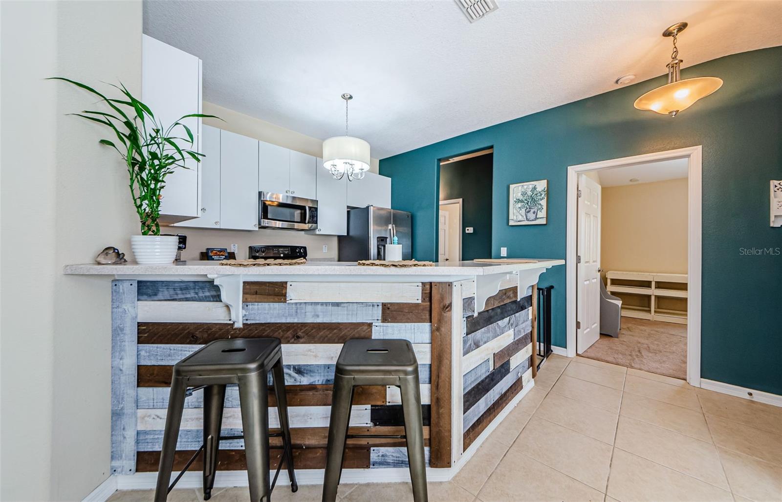 Image 13 of 37 For 8604 Corinthian Way