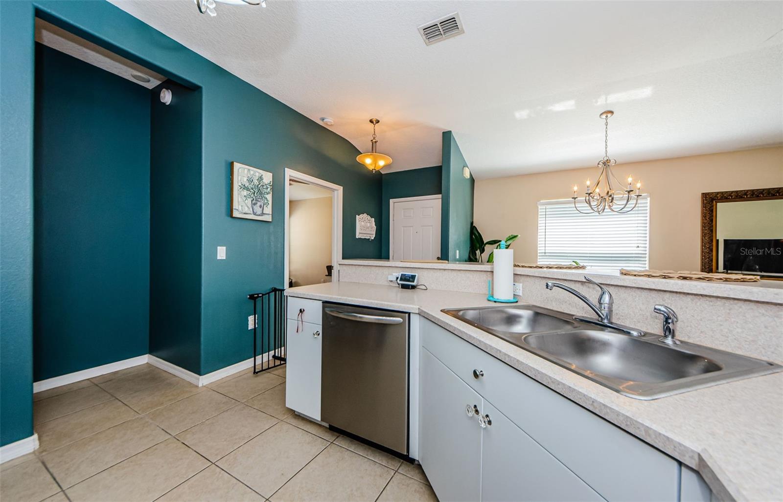 Image 16 of 37 For 8604 Corinthian Way