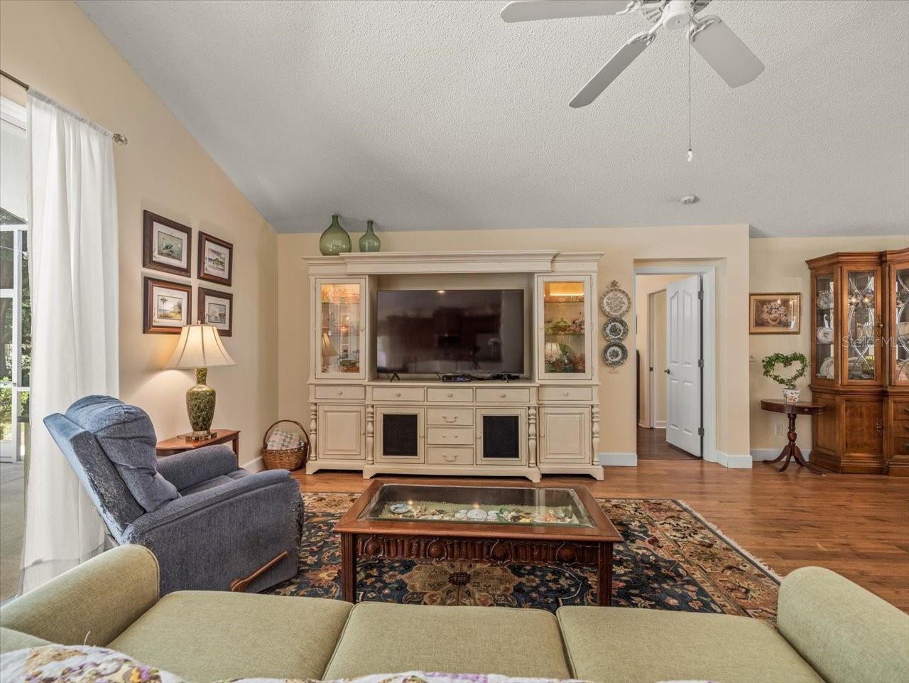 Image 18 of 48 For 446 Romine Court