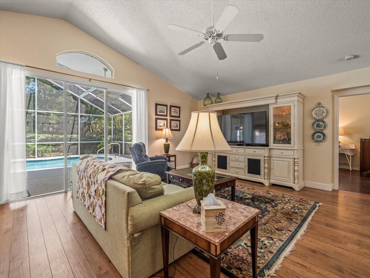 Image 19 of 48 For 446 Romine Court