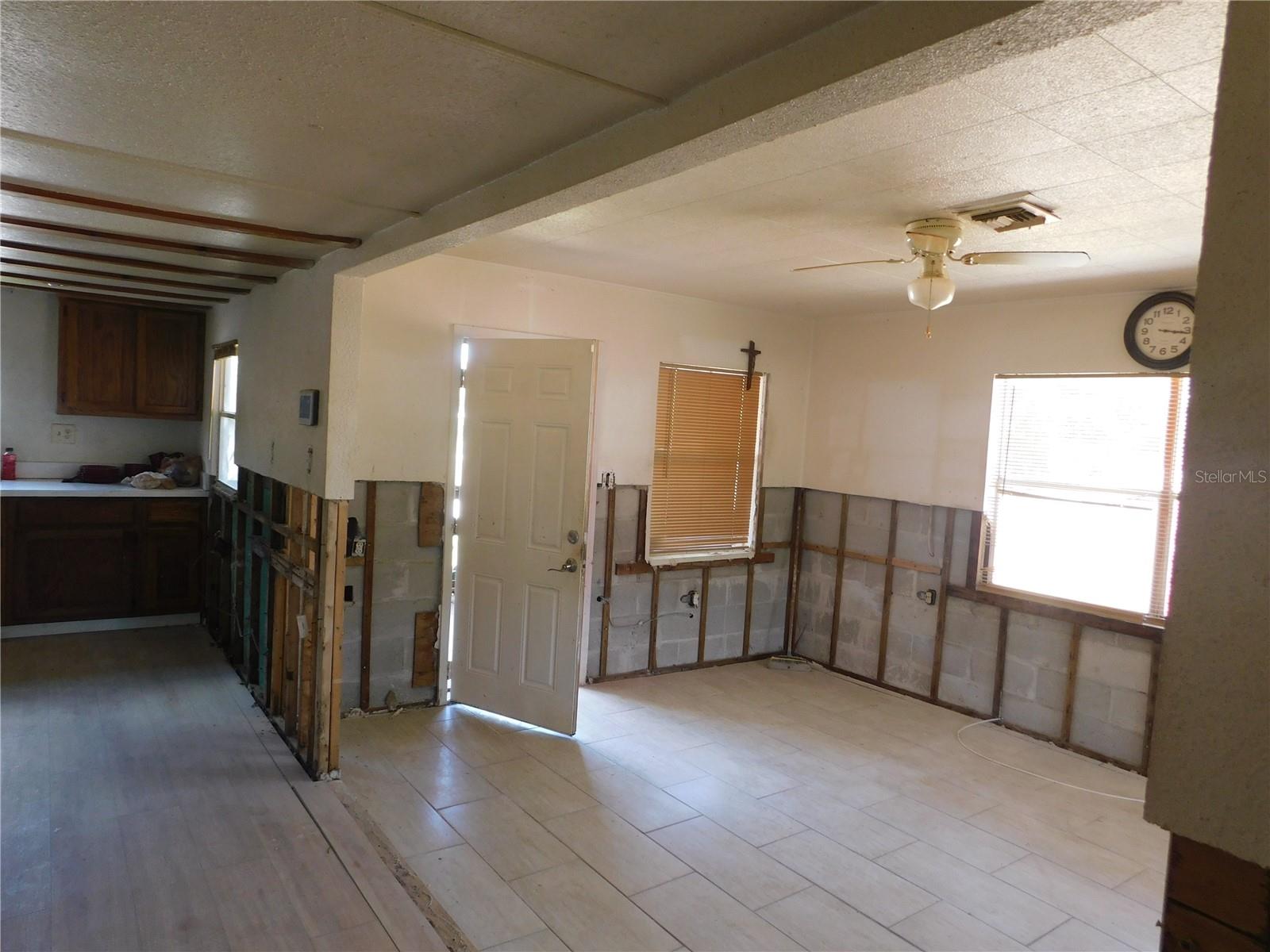 Image 12 of 21 For 7122 Wilcox Drive