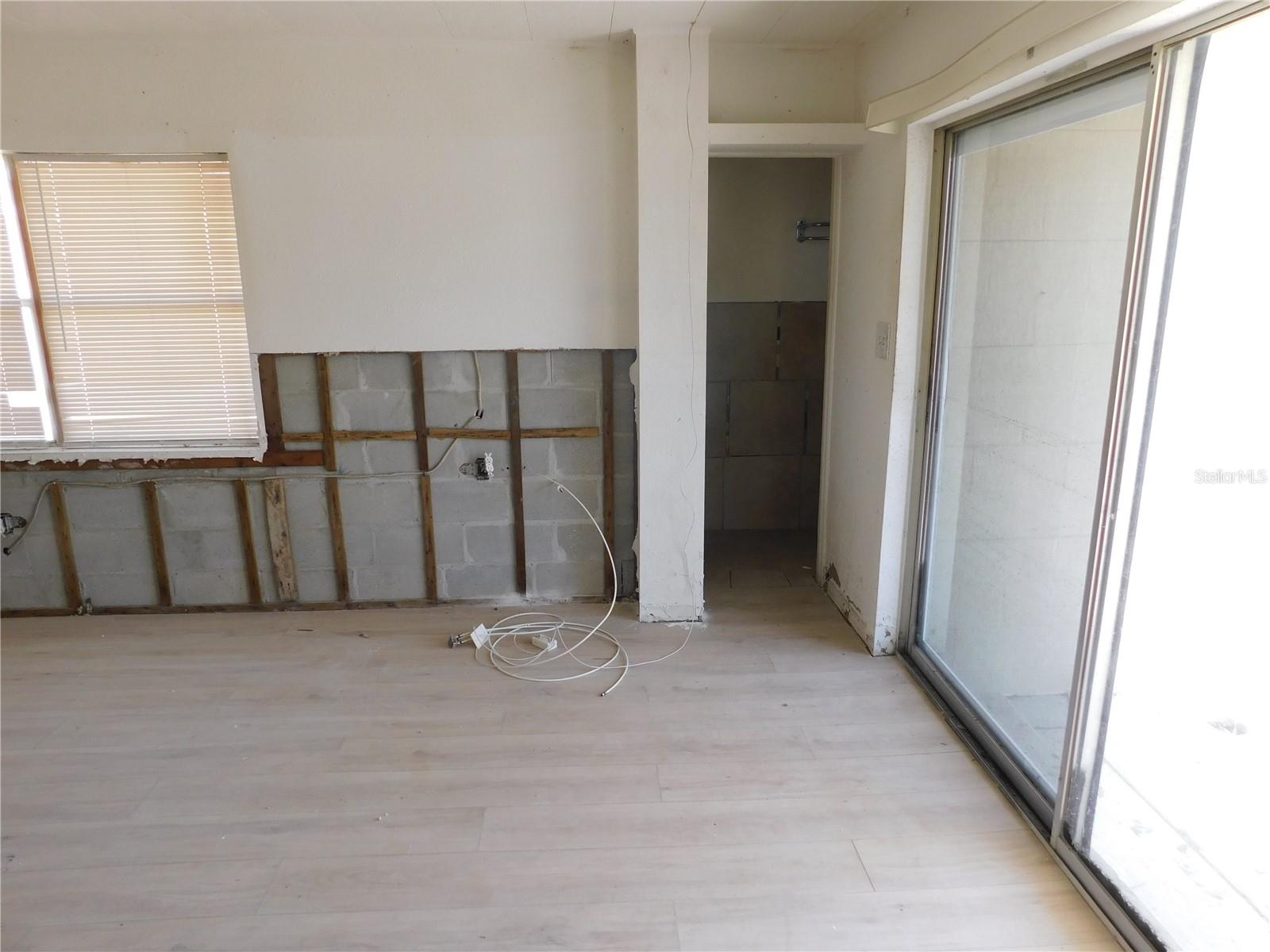 Image 9 of 21 For 7122 Wilcox Drive