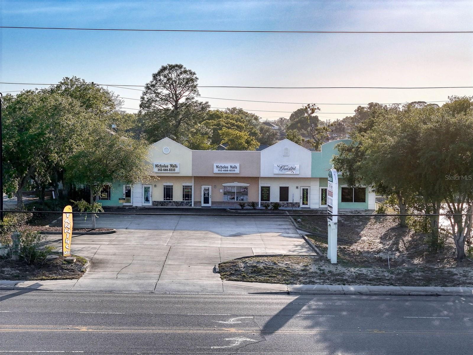 Listing photo id 23 for 2157 Mariner Boulevard