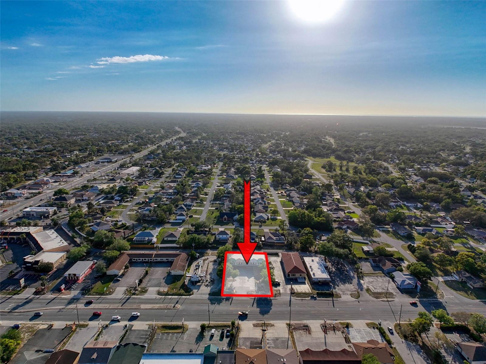 Listing photo id 26 for 2157 Mariner Boulevard