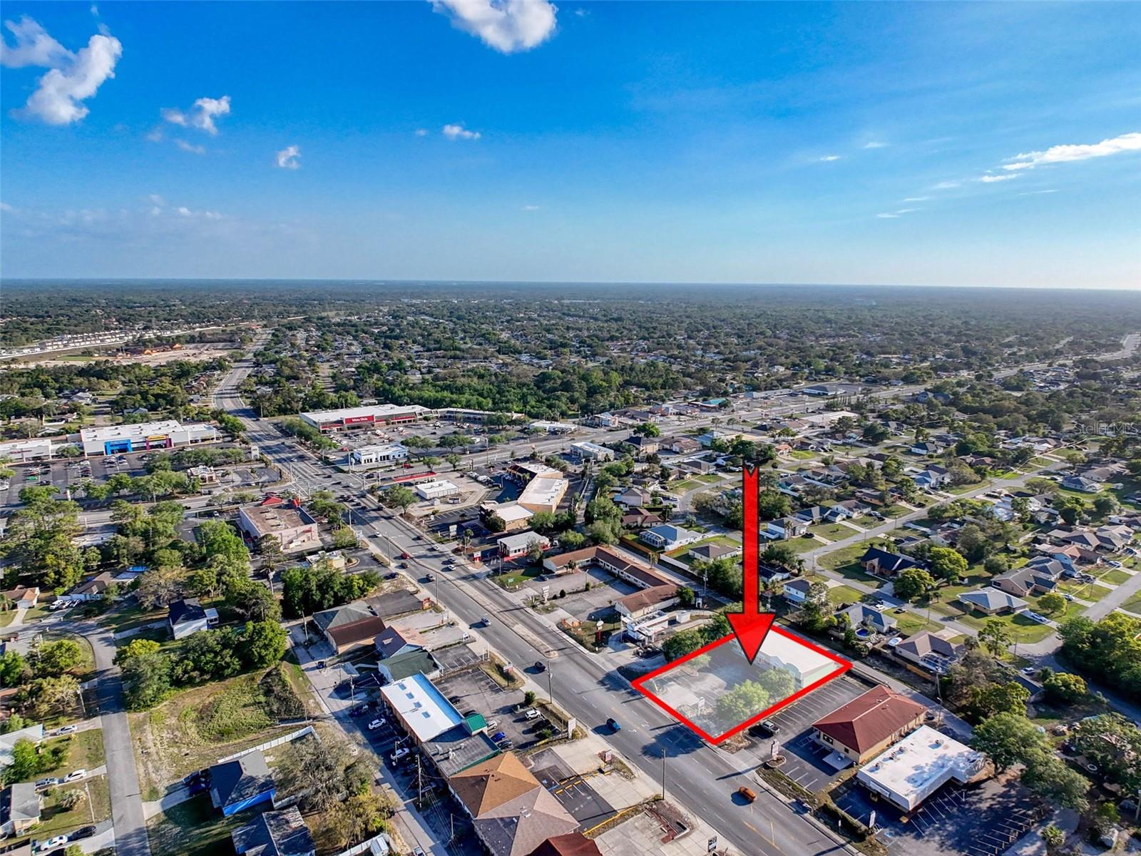 Listing photo id 28 for 2157 Mariner Boulevard