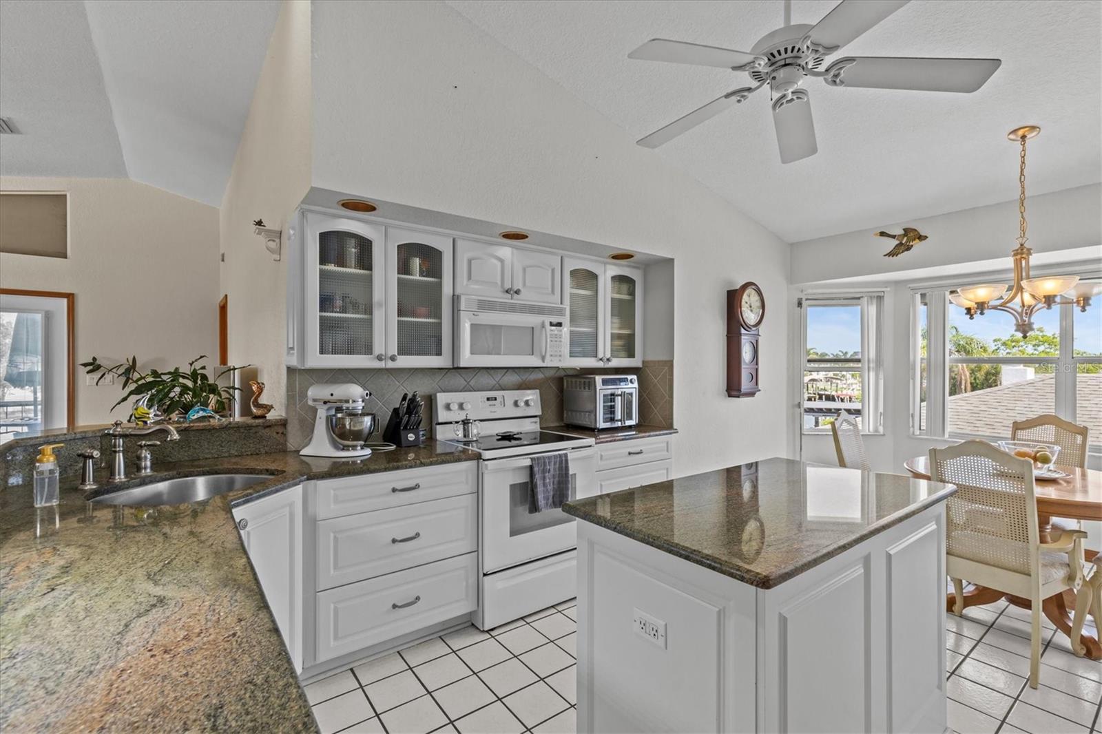 Image 14 of 64 For 15535 Allmand Drive