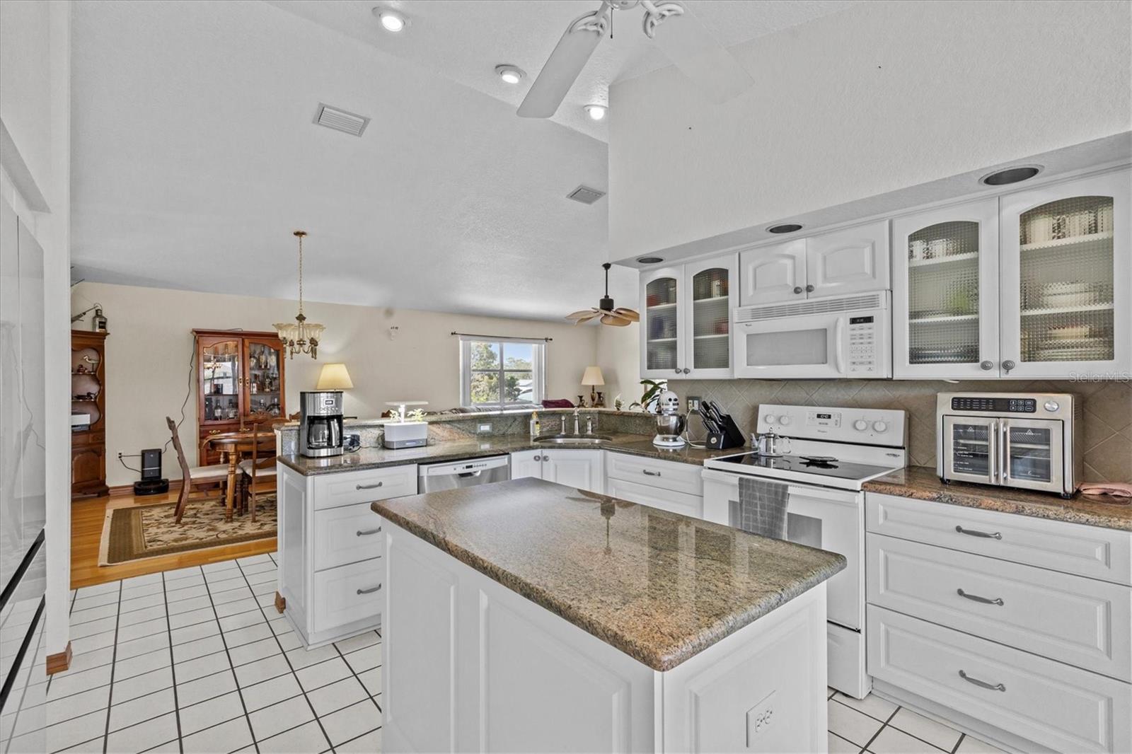 Image 16 of 64 For 15535 Allmand Drive