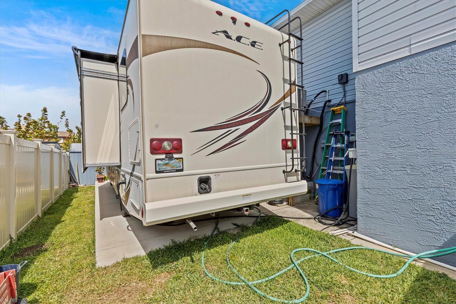 Image 39 of 64 For 15535 Allmand Drive
