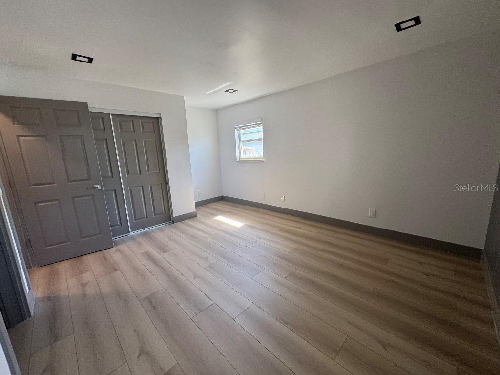 Image 15 of 29 For 2963 Poplar Avenue