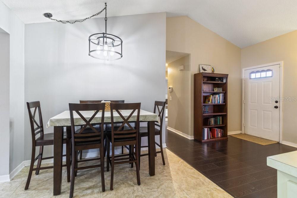 Listing photo id 9 for 9100 Whitman Lane