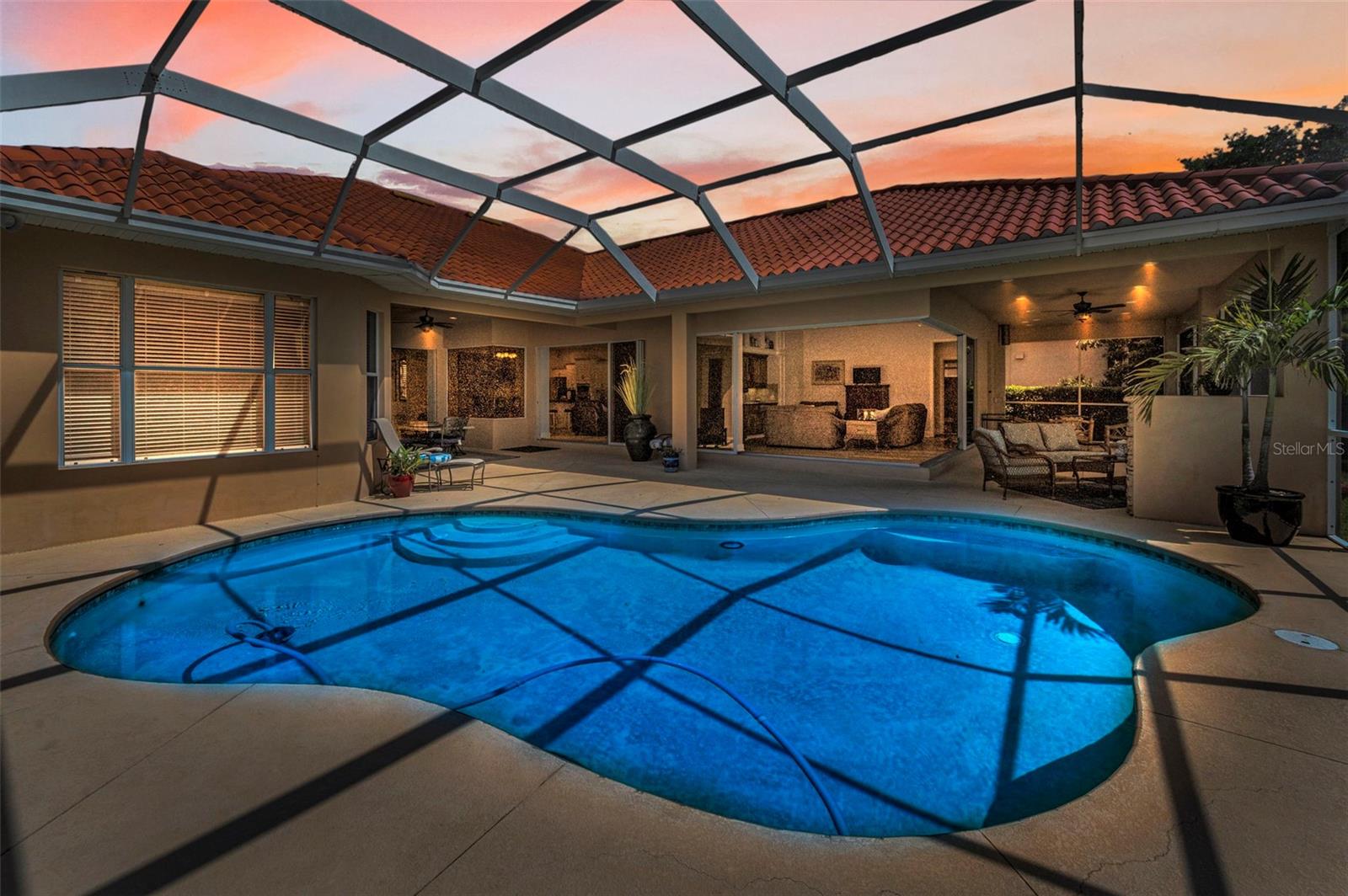 Listing photo id 0 for 1033 Tuscany Drive