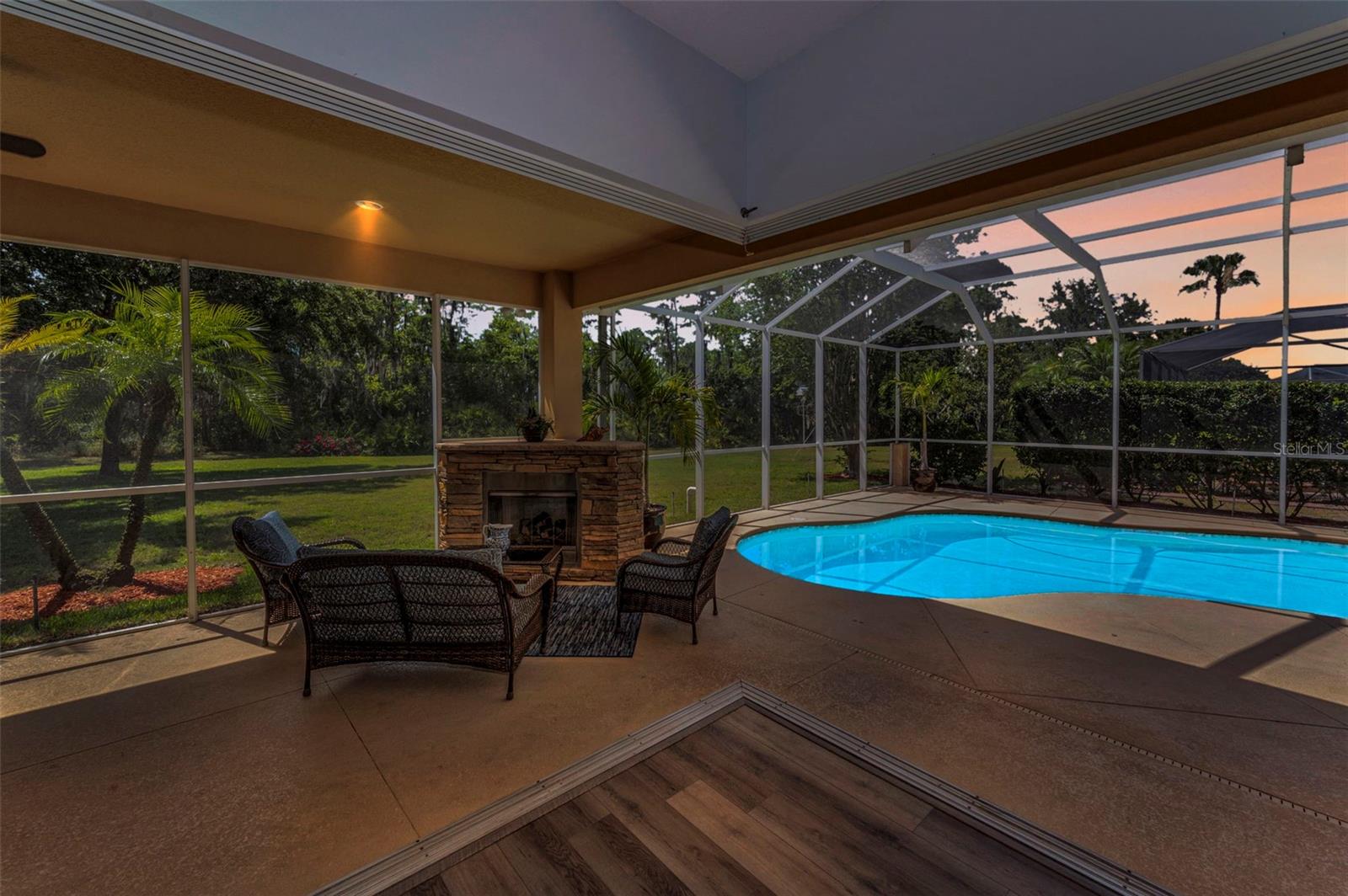 Listing photo id 1 for 1033 Tuscany Drive