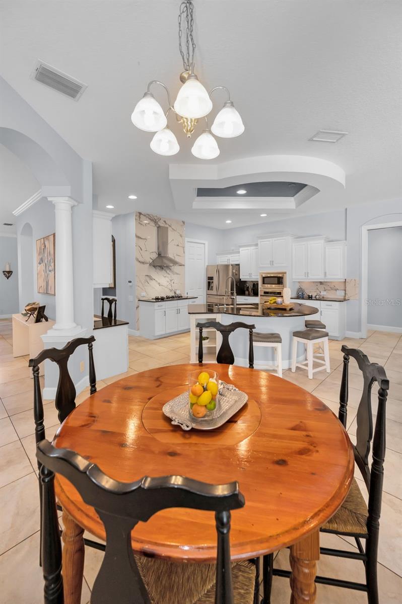 Listing photo id 28 for 1033 Tuscany Drive