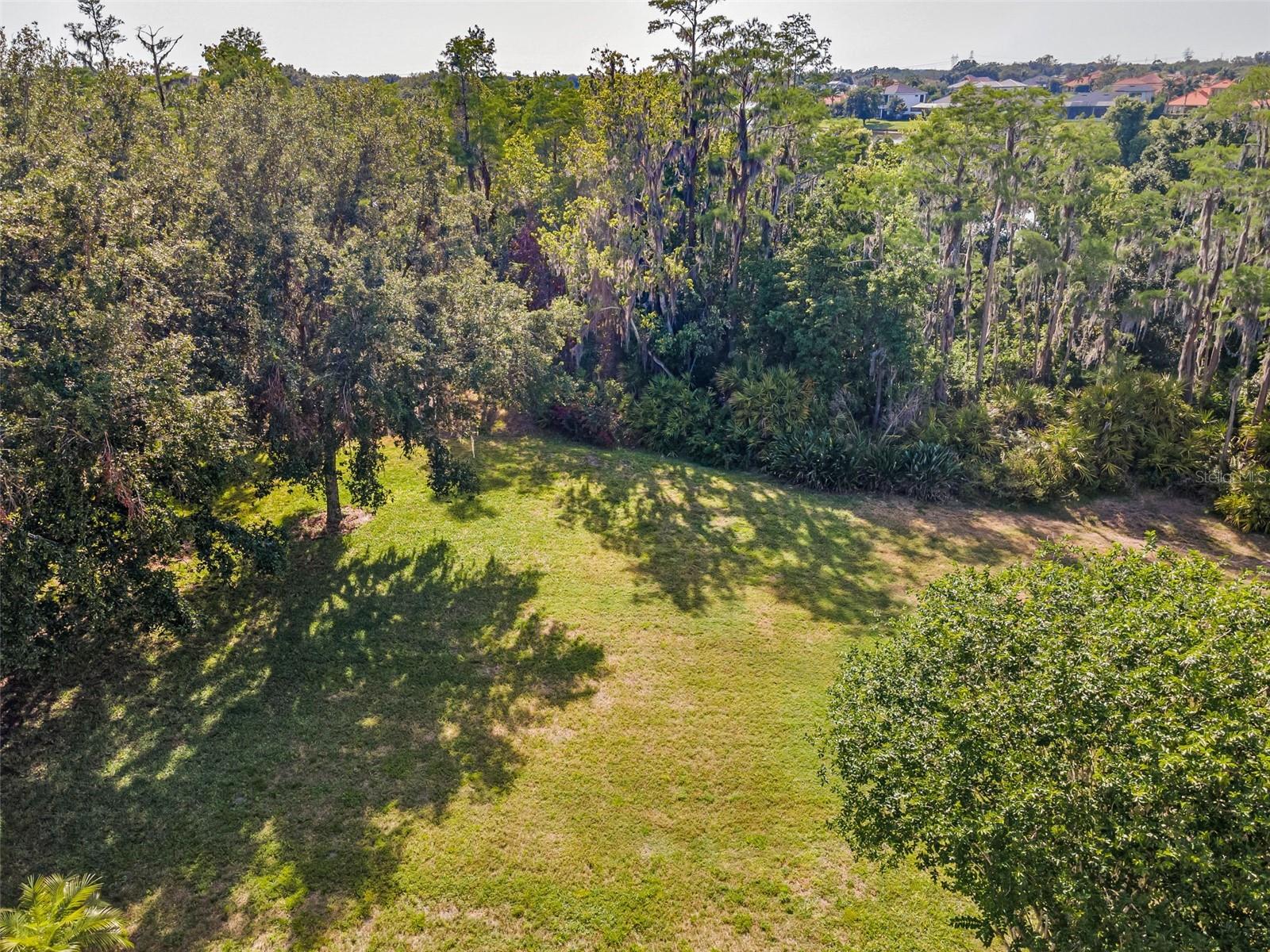 Listing photo id 73 for 1033 Tuscany Drive