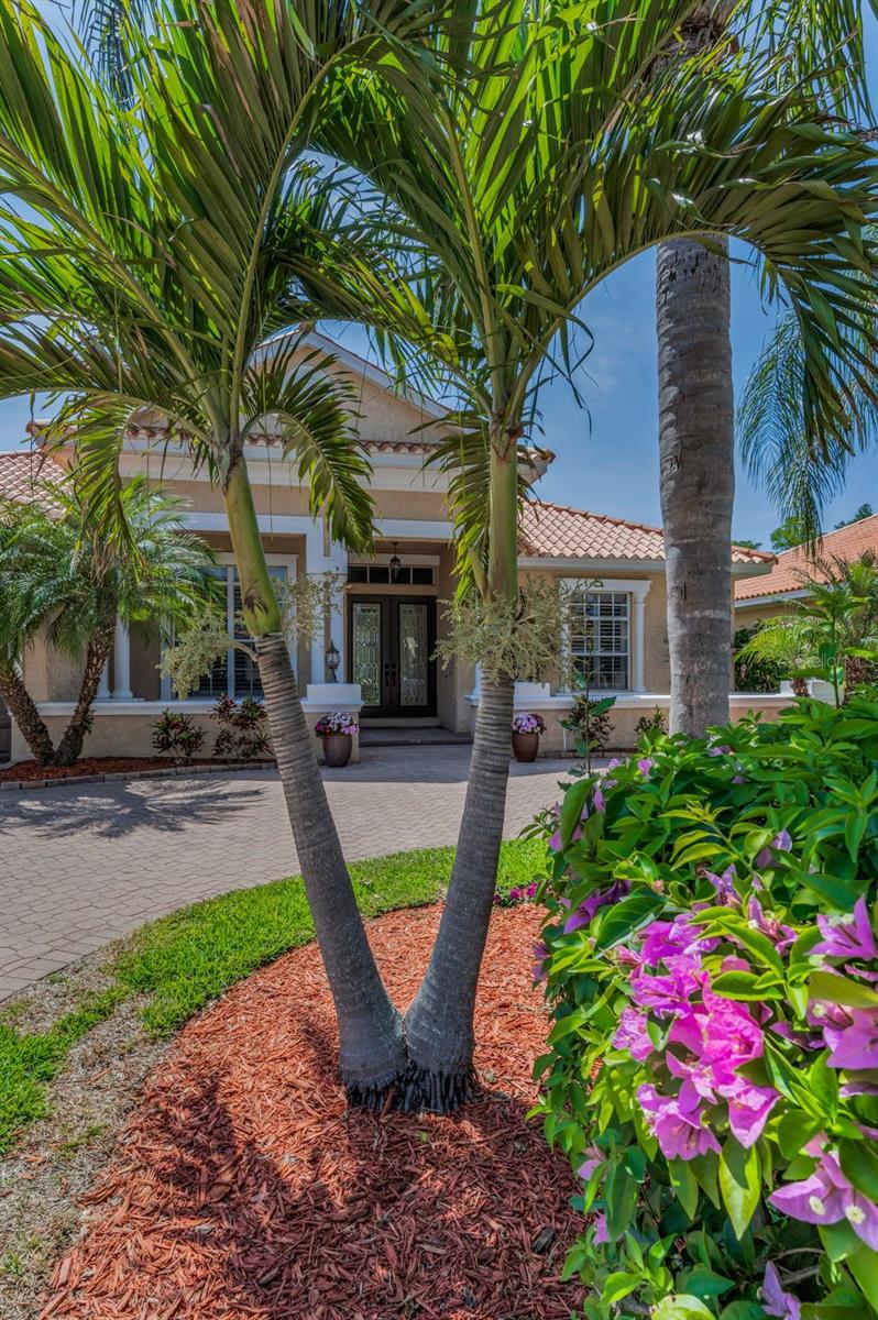 Listing photo id 77 for 1033 Tuscany Drive