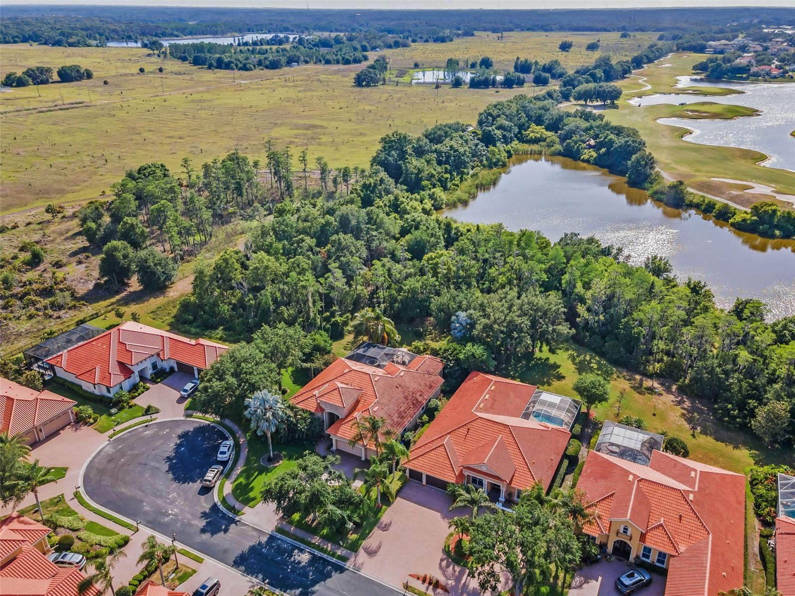 Listing photo id 82 for 1033 Tuscany Drive