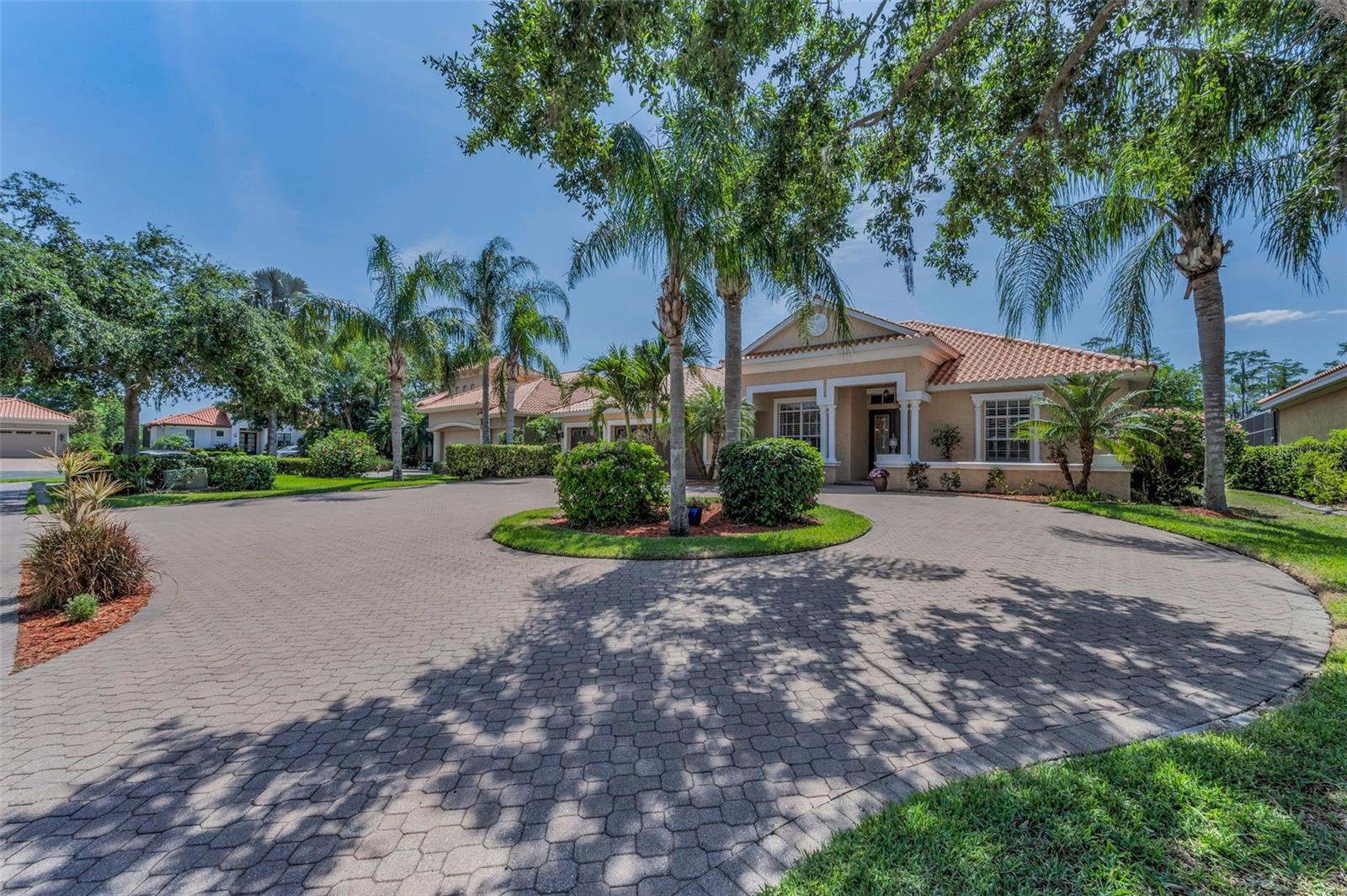 Listing photo id 84 for 1033 Tuscany Drive