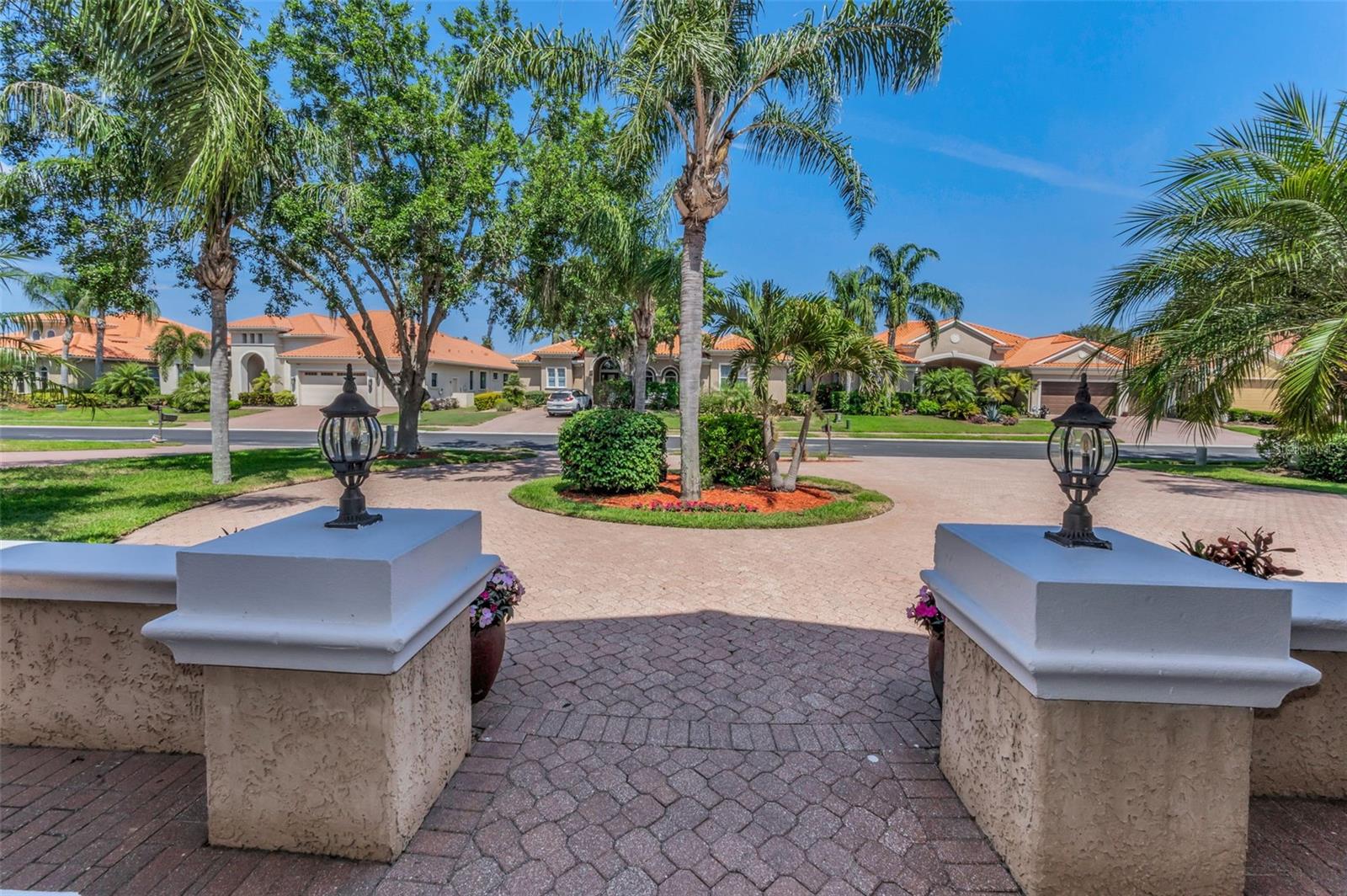 Listing photo id 87 for 1033 Tuscany Drive