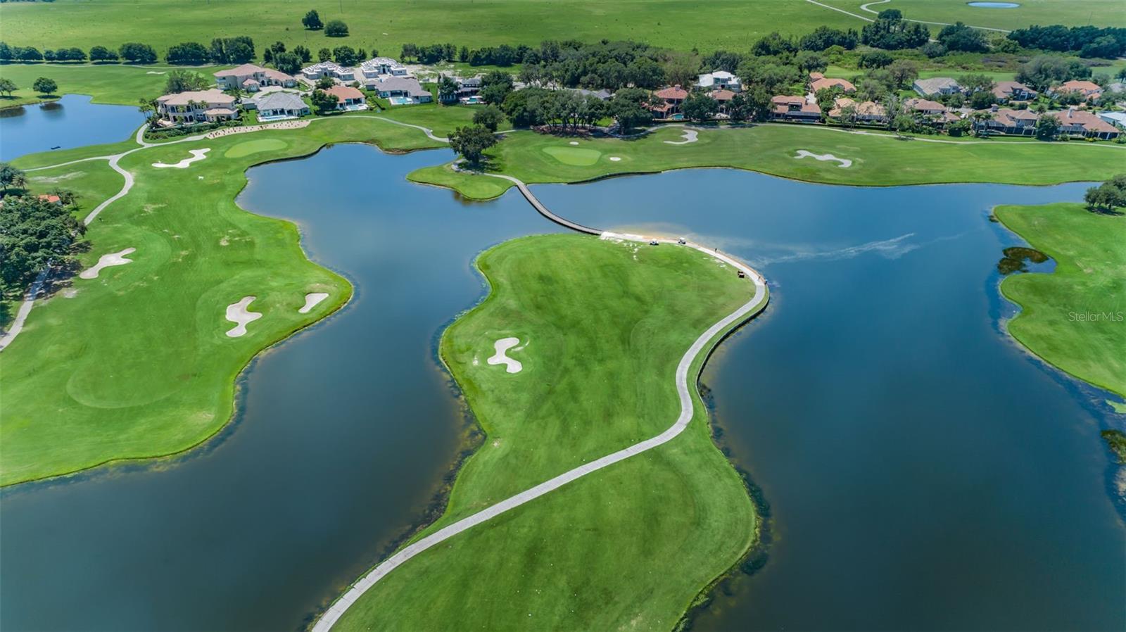 Listing photo id 96 for 1033 Tuscany Drive