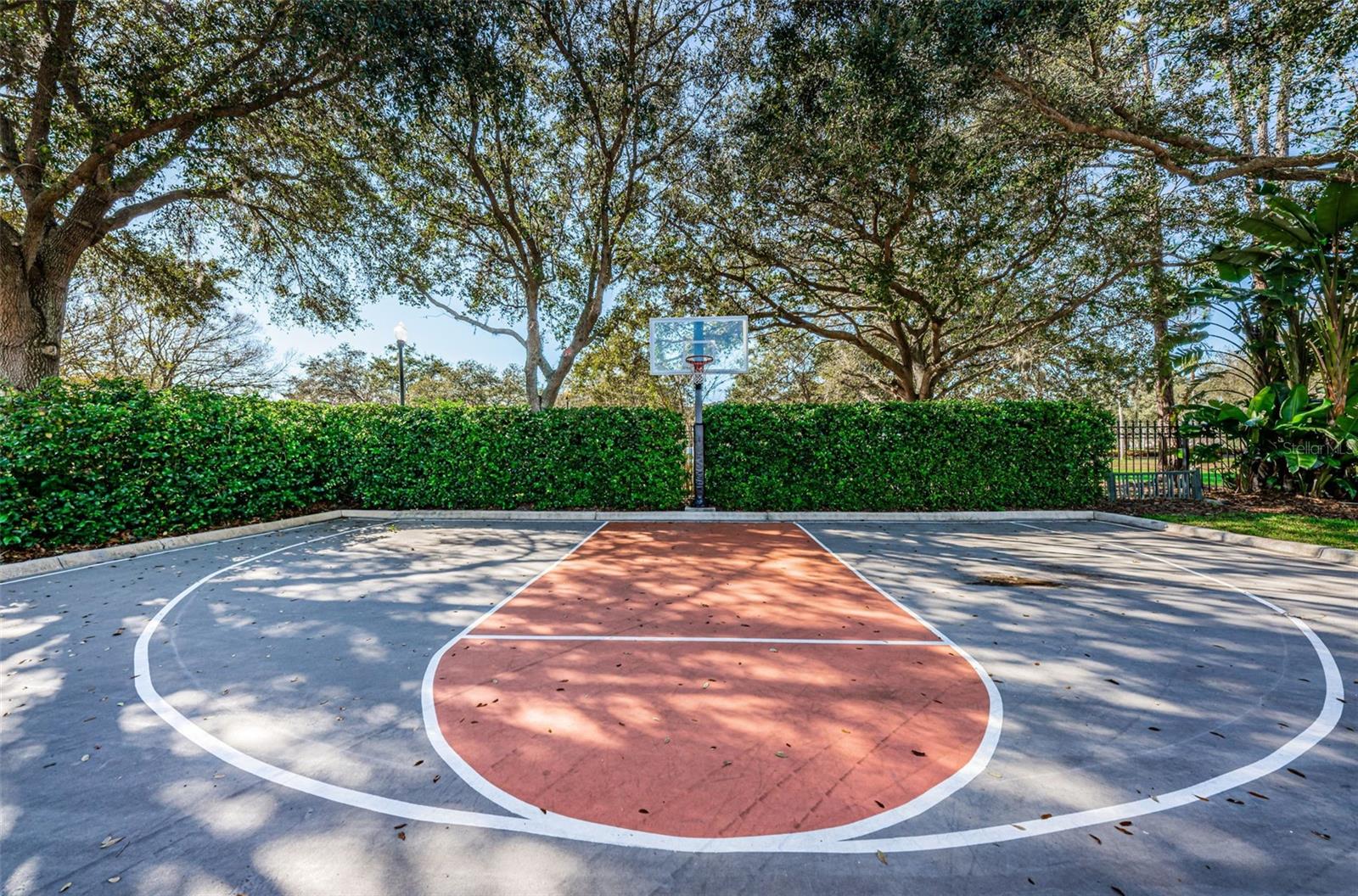 Listing photo id 97 for 1033 Tuscany Drive