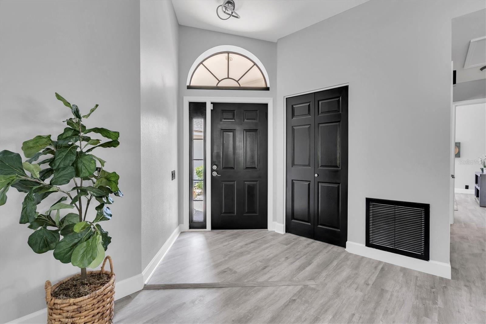 Image 3 of 30 For 3047 Bolt Drive
