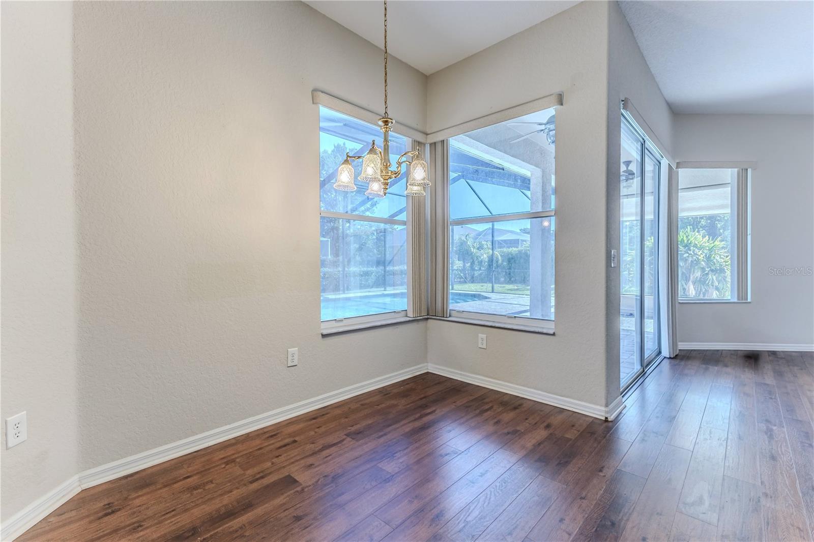 Image 34 of 84 For 4044 Chesterfield Drive