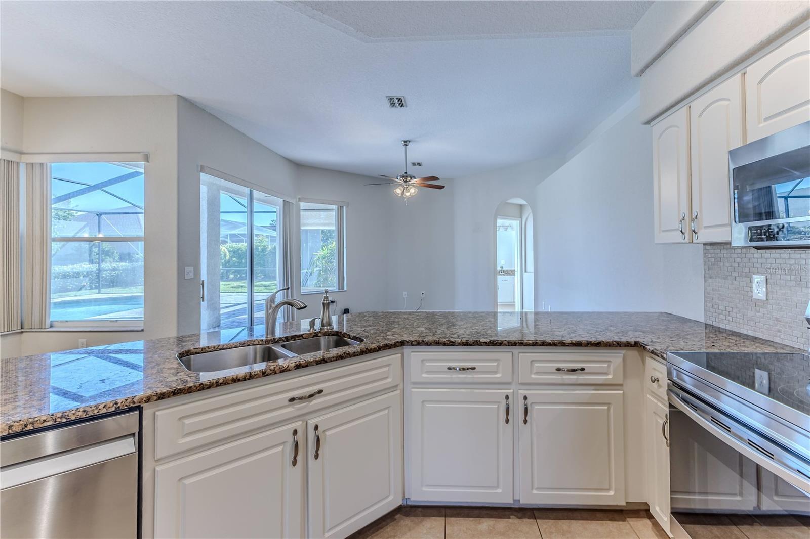 Image 40 of 84 For 4044 Chesterfield Drive