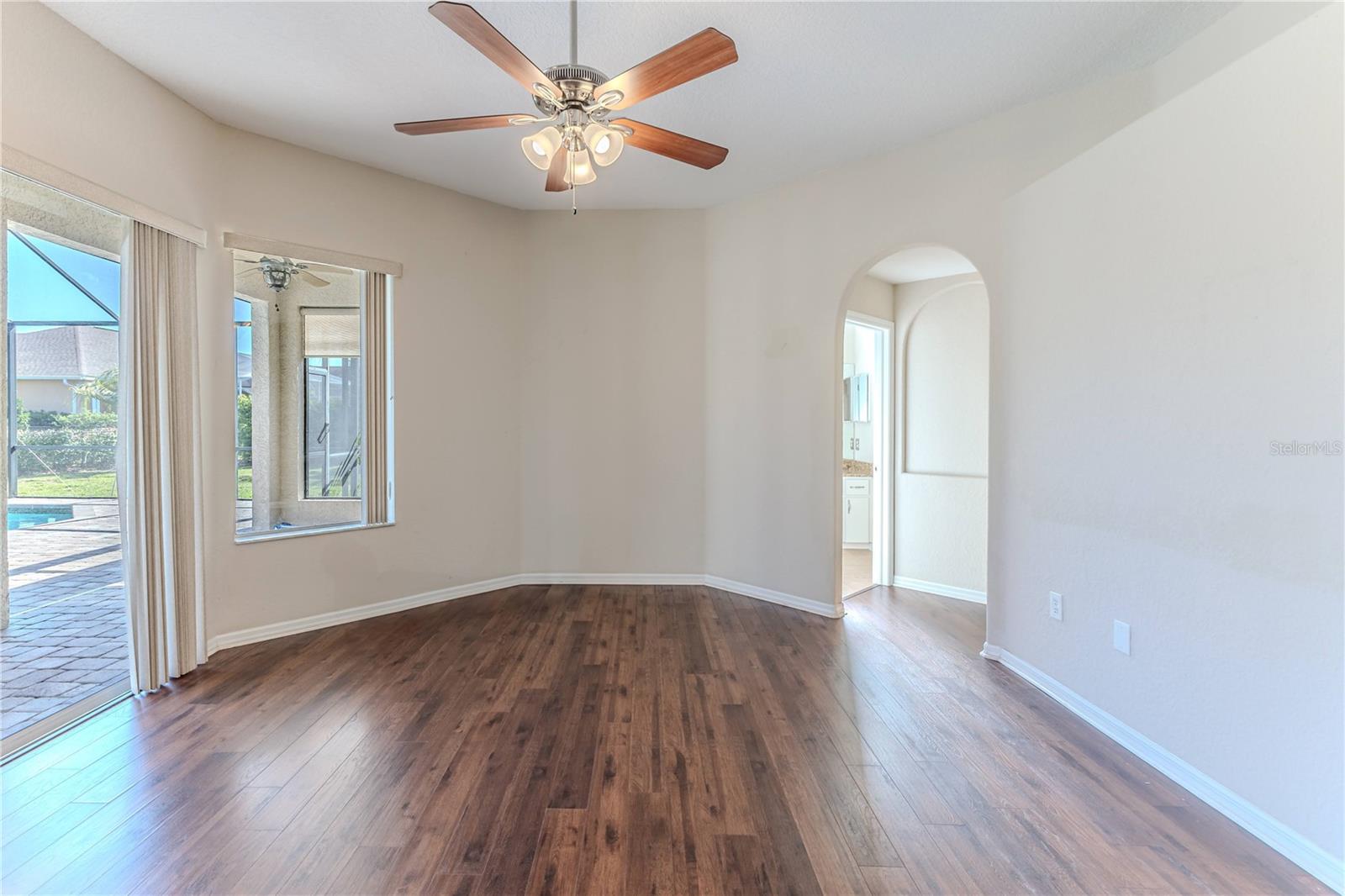 Image 43 of 84 For 4044 Chesterfield Drive