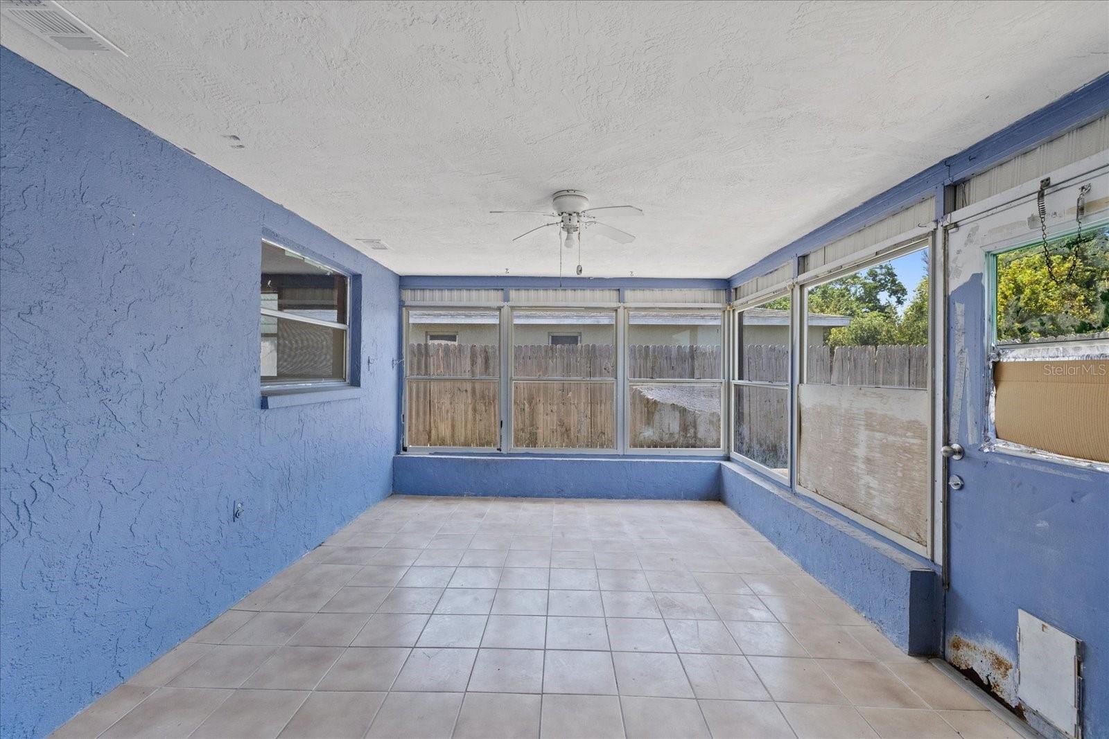 Image 23 of 29 For 9001 Lido Lane