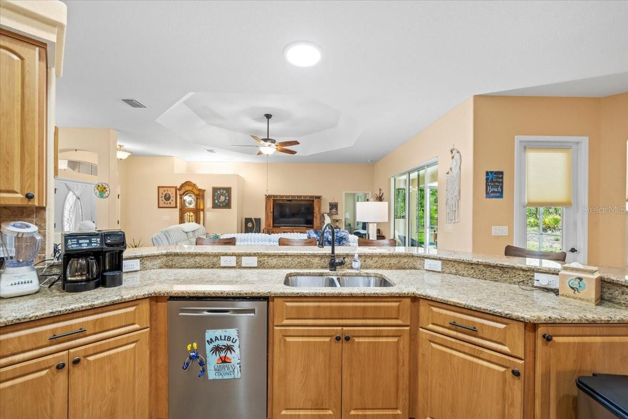 Listing photo id 18 for 39 Linder Street