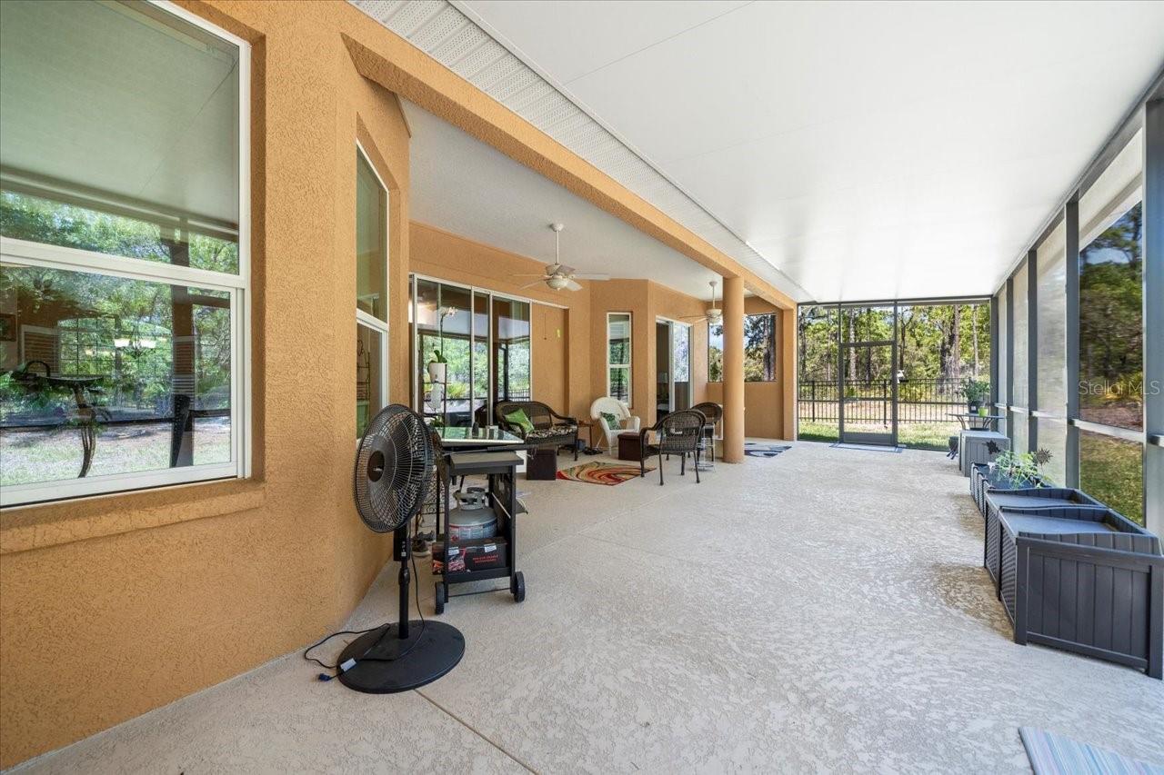 Listing photo id 35 for 39 Linder Street