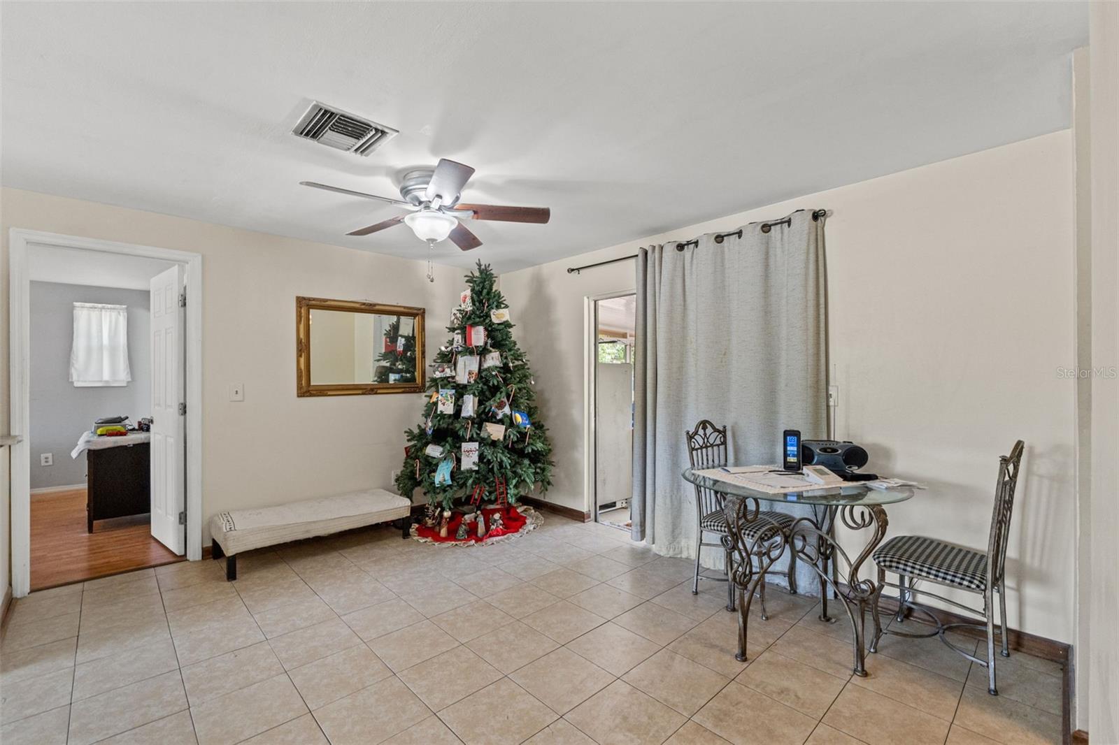 Image 10 of 26 For 9640 Northcliffe Boulevard